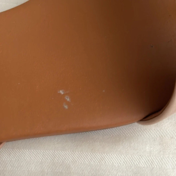 See by Chloé Scallop Leather Rhinestone Sandal Beige EU 38.5 US 8.5 - Picture 14 of 15